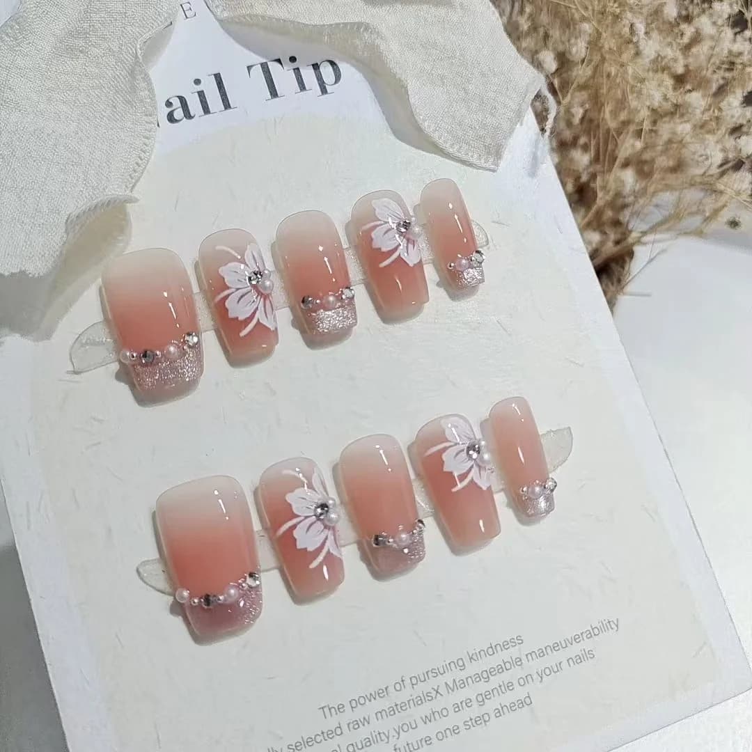 Cat Eye Lilja Lösnaglar med Pärlor och Strass