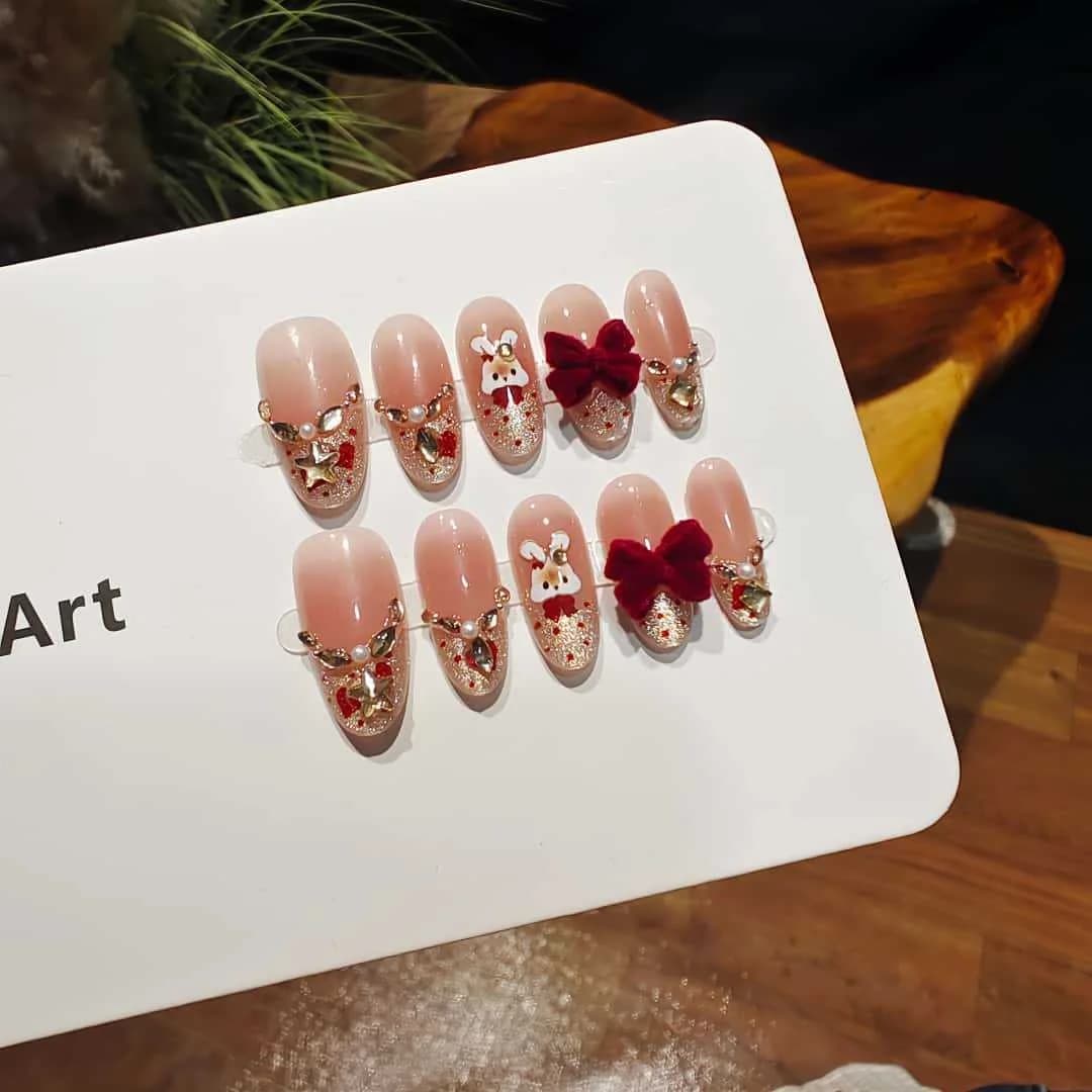 Press-on-naglar Cat Eye med fransk spets, strass och rosett