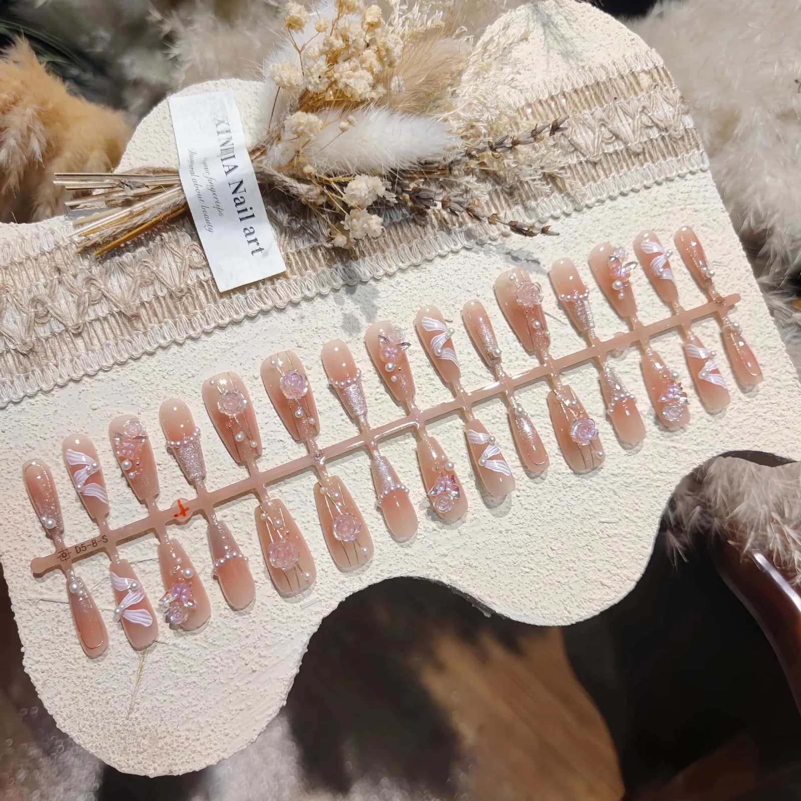 Guldlinje Ros Lösnaglar med Fjäril och Kattöga Glitter