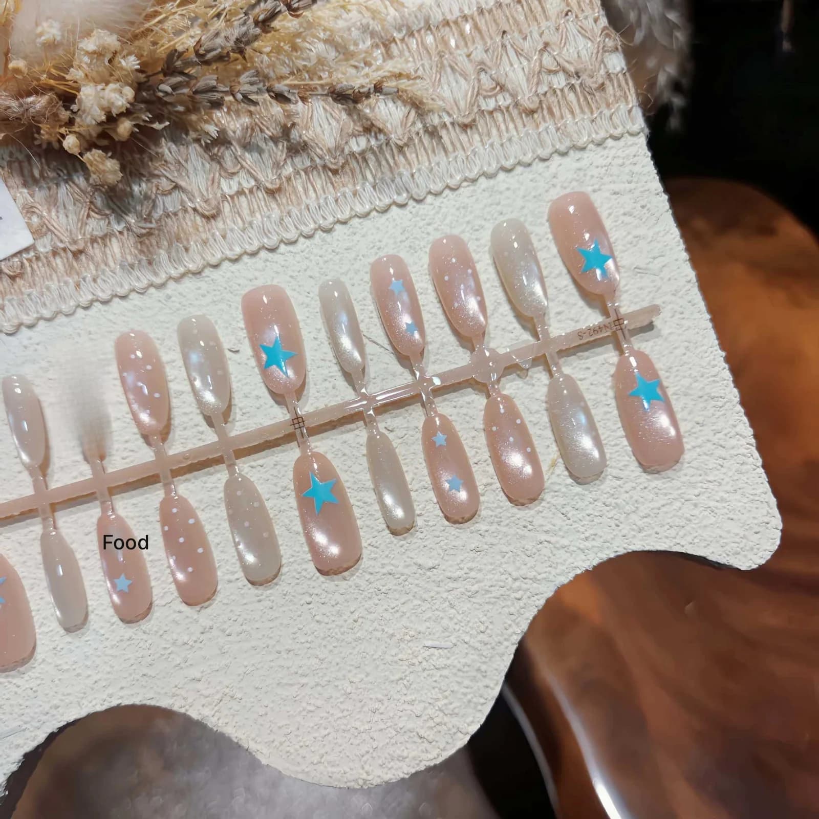 Cat Eye Lösnaglar Ljus Persika Stjärndesign 30 Delar